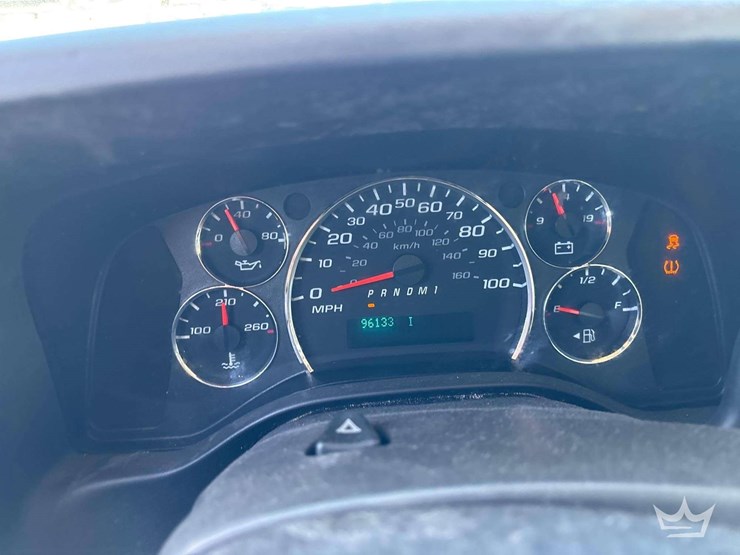 2015-chevrolet-express-2500-image-21