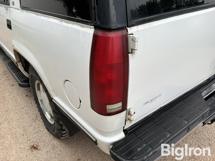 1996-chevrolet-tahoe-image-15