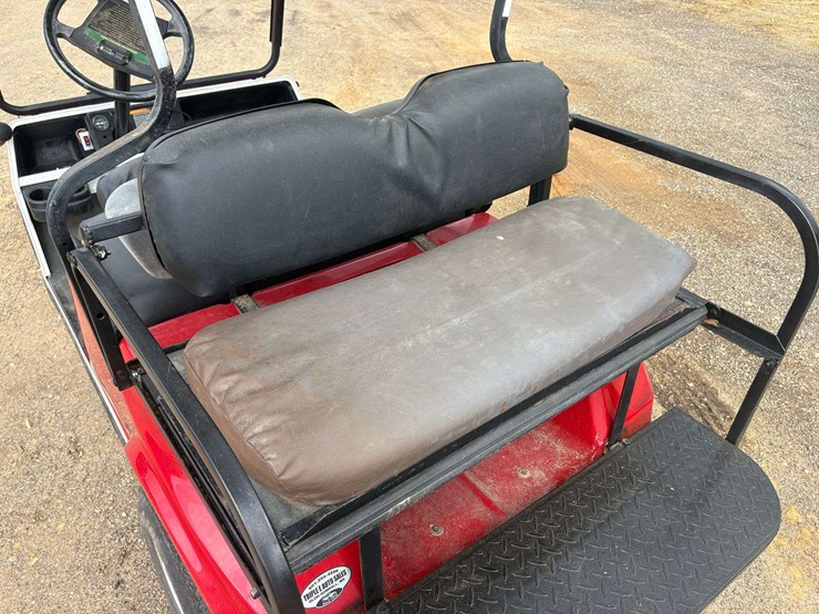 2002-club-car-ds-gas-golf-cart-image-16