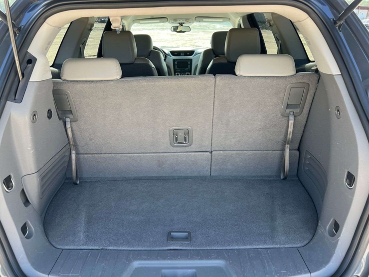 2014-chevrolet-traverse-image-15