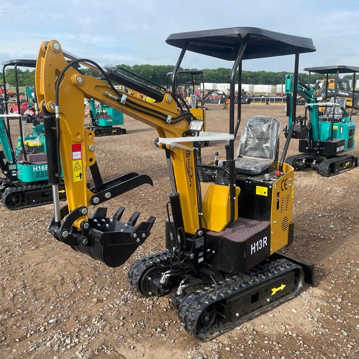 #2037 • 2026 CFG H13R Mini Excavator