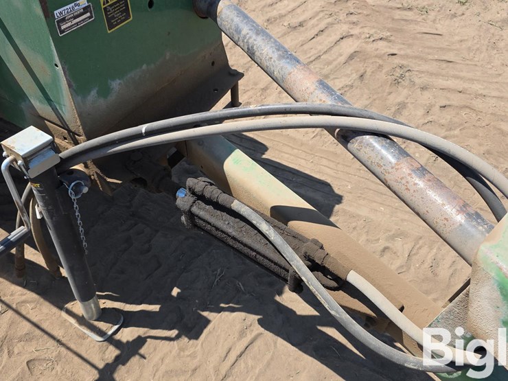 john-deere-328-image-12