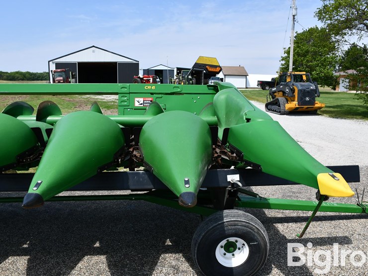 2025-john-deere-6-image-10