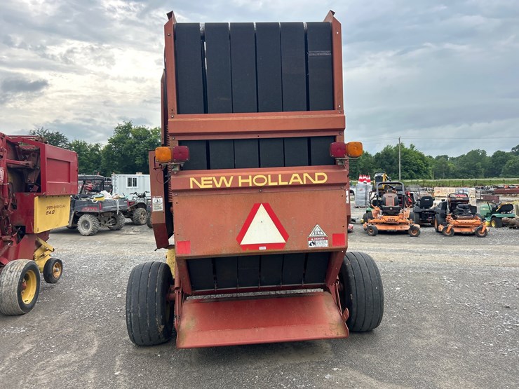 new-holland-654-image-5
