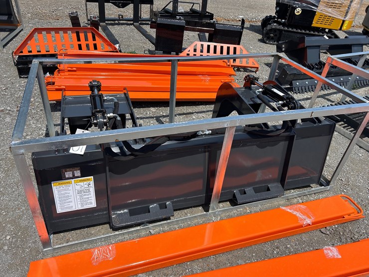#84-•-72”-skid-steer-grapple-bucket-image-3