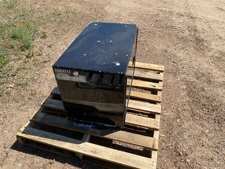 #7443-•-knapheide-truck-storage-box-(antigo,-wi)-image-3