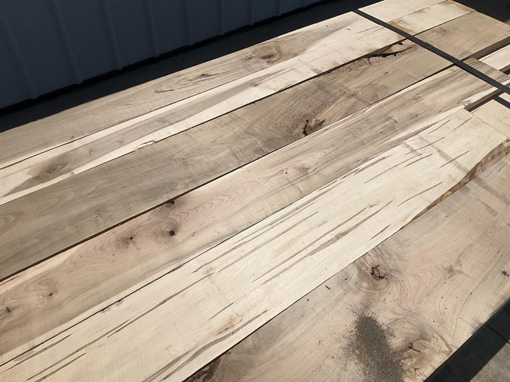 #4126-•-bundle-of-rustic-wormy-maple-lumber-image-3
