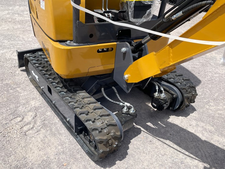 #2661-•-unused-cfg-mini-excavator-image-8