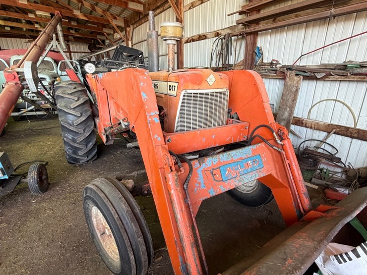 d-17-allis-chalmers-with-loader,-7,654-hrs-image-14