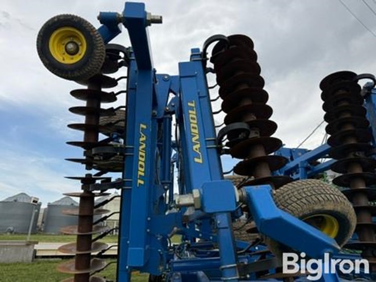 2017-landoll-7450-49-image-9