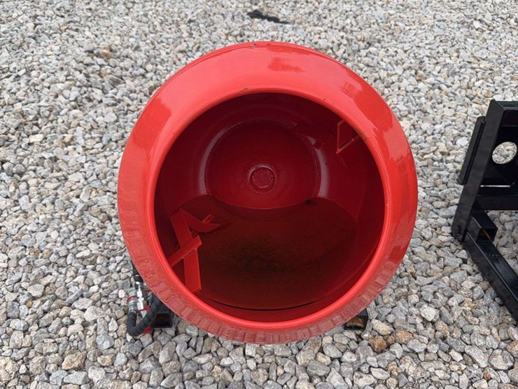 hydraulic-concrete-mixer-attachment-for-skid-steer-image-2