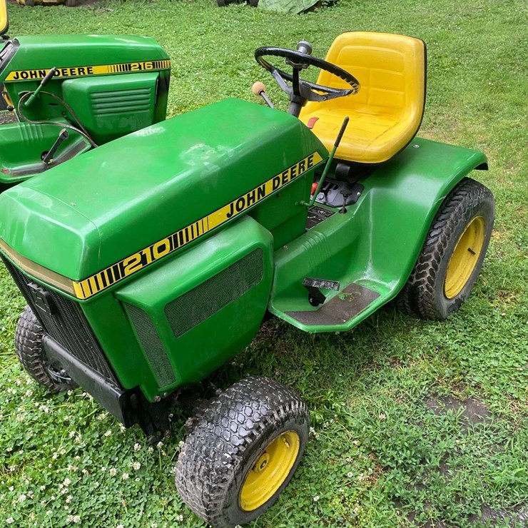 1976 JOHN DEERE 2120