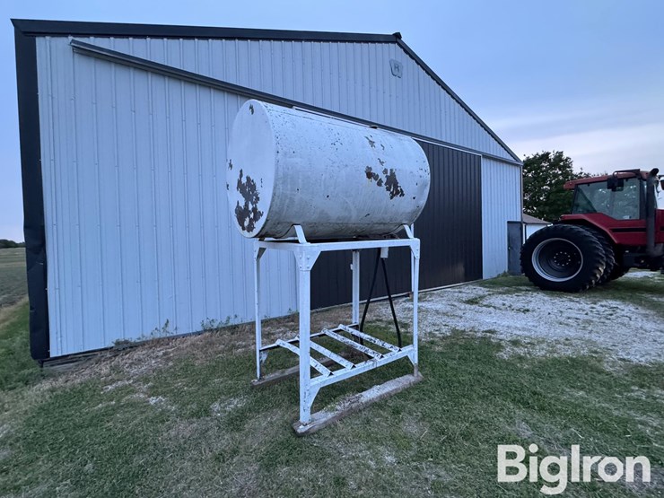 500-gal-fuel-tank-on-stand-image-5