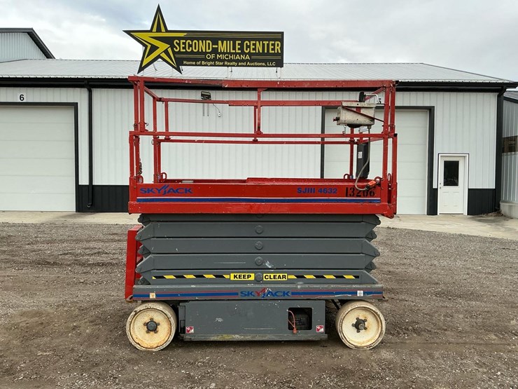 #1304-•-2007-skyjack-sj4632-scissor-lift-image-2