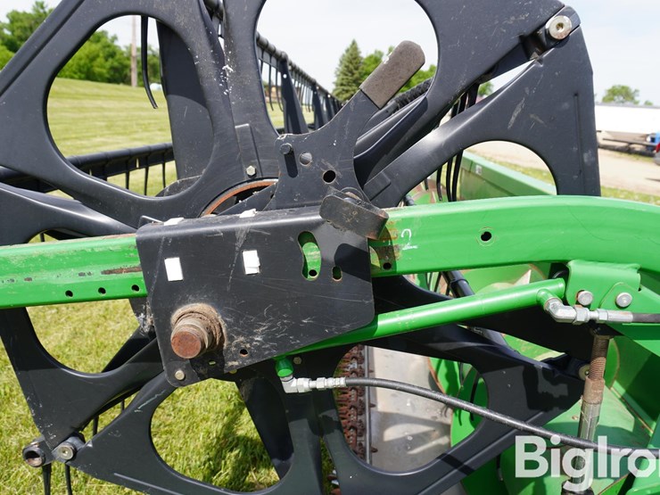 john-deere-635f-image-14