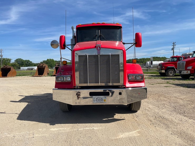 2003-kenworth-t800-image-2