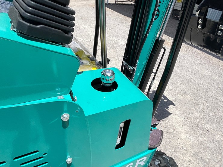 #2655-•-unused-cfg-mini-excavator-image-29