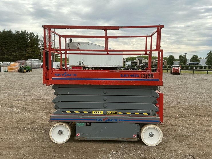 #1305-•-2007-skyjack-sj4632-scissor-lift-image-4
