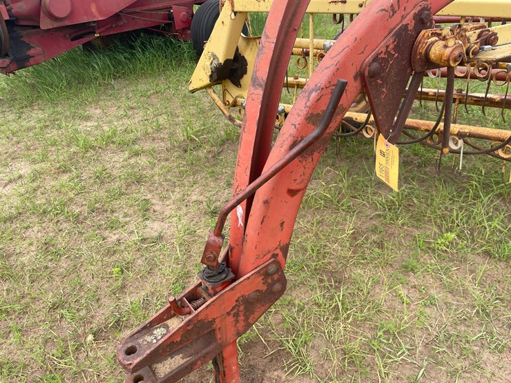 new-holland-256-image-21