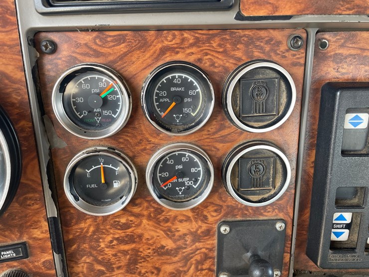 2003-kenworth-t800-image-40