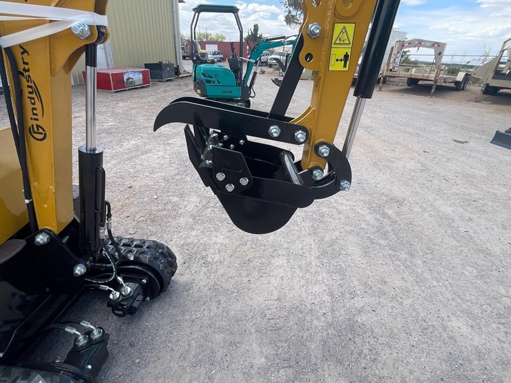 #2650-•-unused-cfg-mini-excavator-image-24