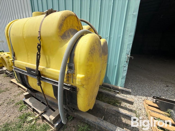 john-deere-8200-image-1