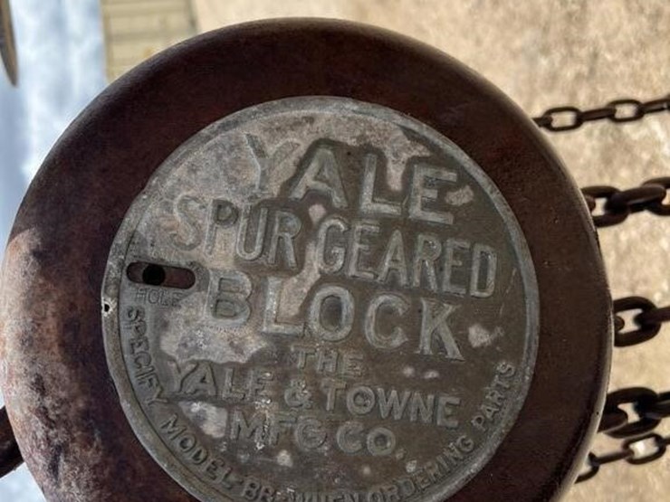 l3---yale-chain-hoist-image-3