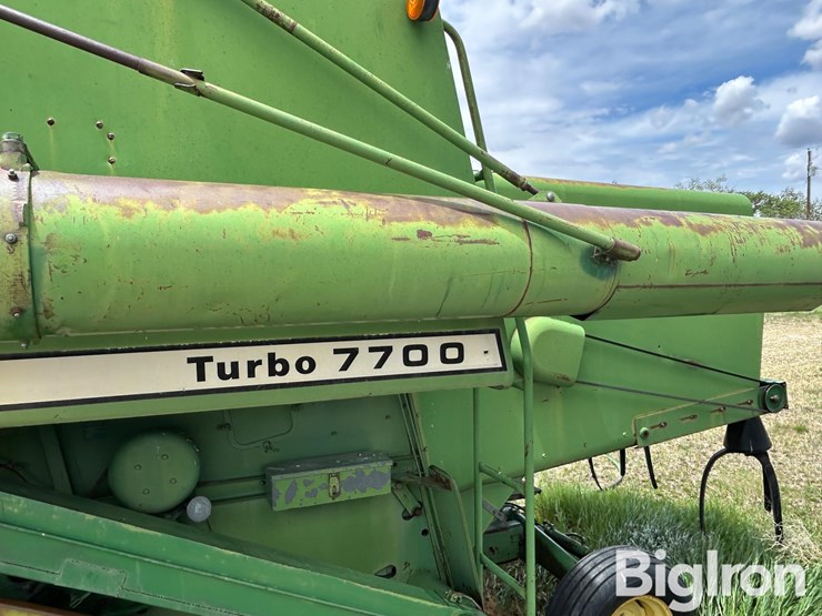 1976-john-deere-7700-image-12