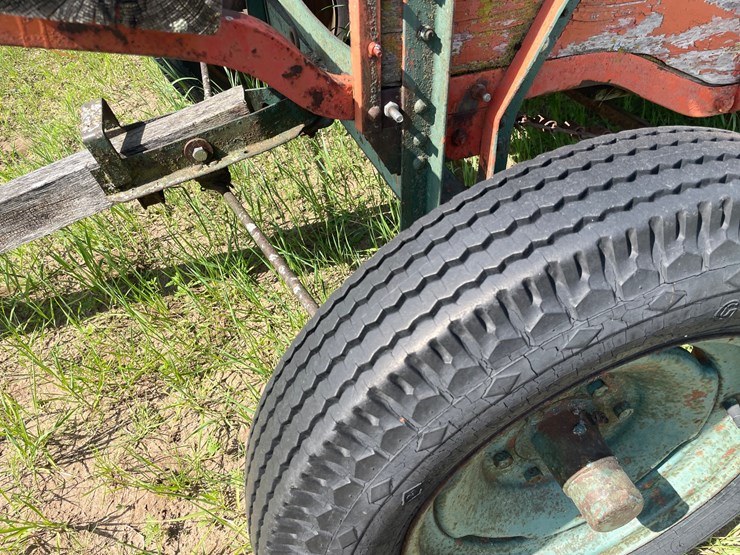 #2010-•-vintage-manure-spreader-(colfax-wi)-image-41