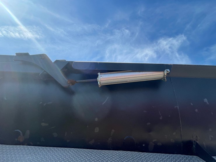 #6154-•-2016-klement-frameless-tri--axle-rock-tub-semi-trailer-(has-title)-image-30