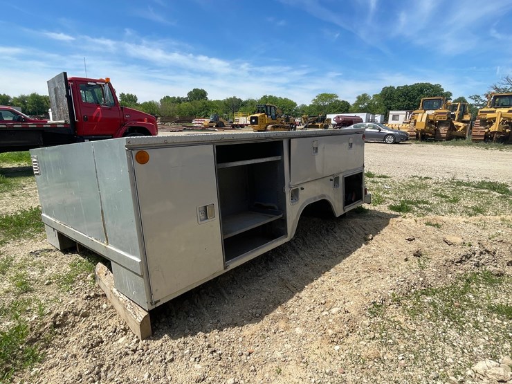 #6160-•-stahl-utility-box-image-1