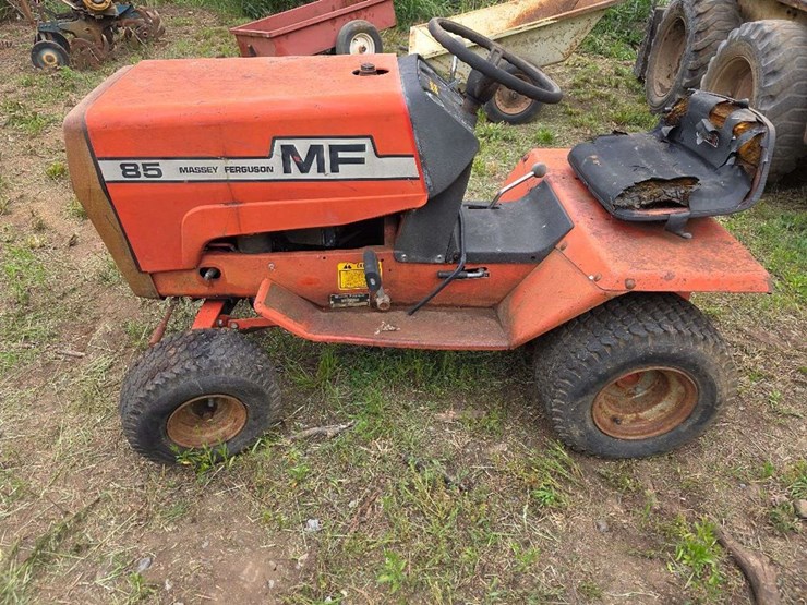 1977-massey-ferguson-85-image-1