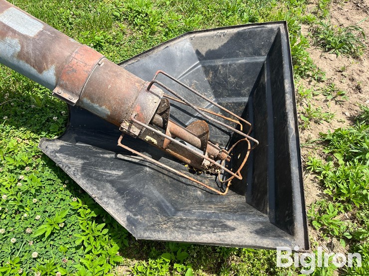 hutchinson-10"-portable-grain-auger-image-16