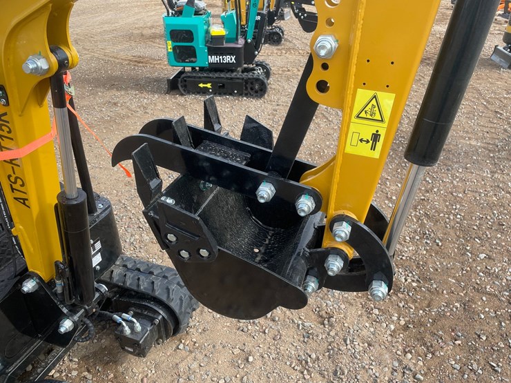 #2038-•-2026-cfg-h13r-mini-excavator-image-5