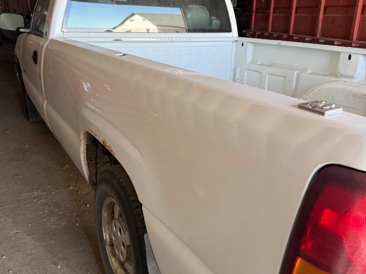 2002-chevy-1/2-ton-long-box-2wd-pickup,-6-cyl-gas,-automatic-transmission-image-20