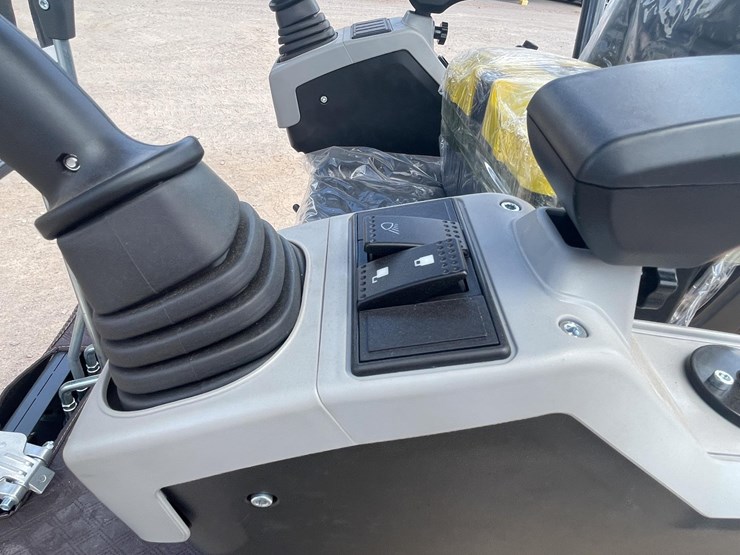 #2663-•-unused-cfg-mini-excavator-image-12
