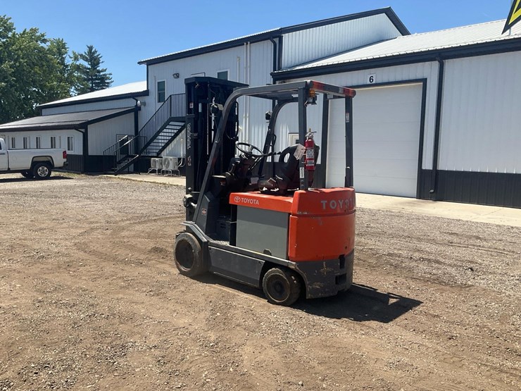 #1376-•-2005-toyota-fbcu30-electric-forklift-image-7