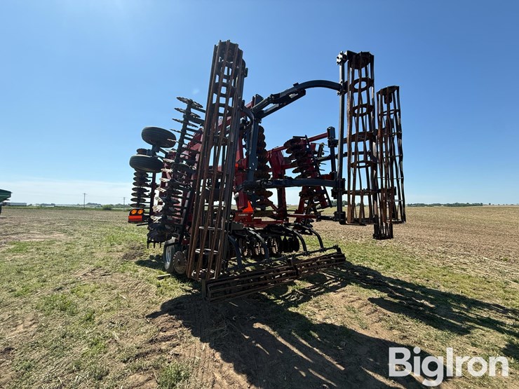 2011-case-ih-330-image-7