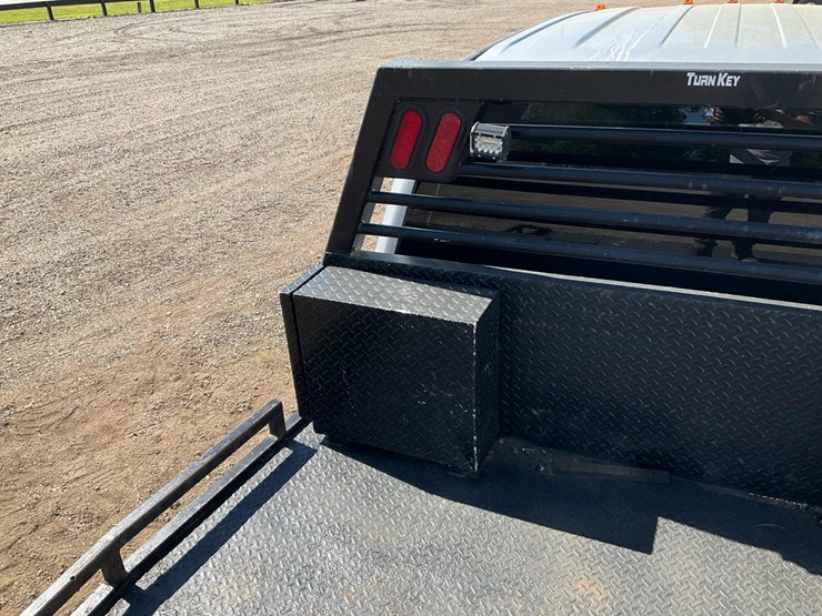2017-ford-f350-image-43