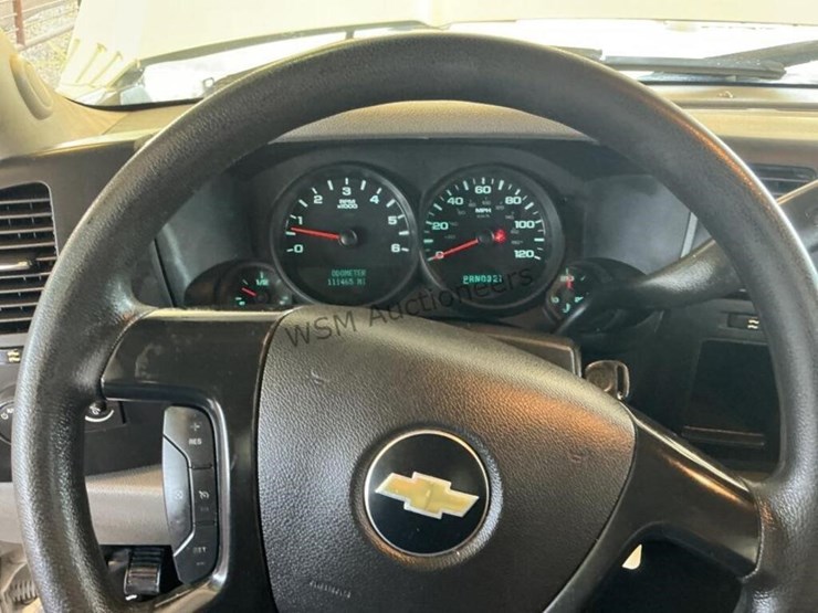 2013-chevrolet-silverado-1500-image-17