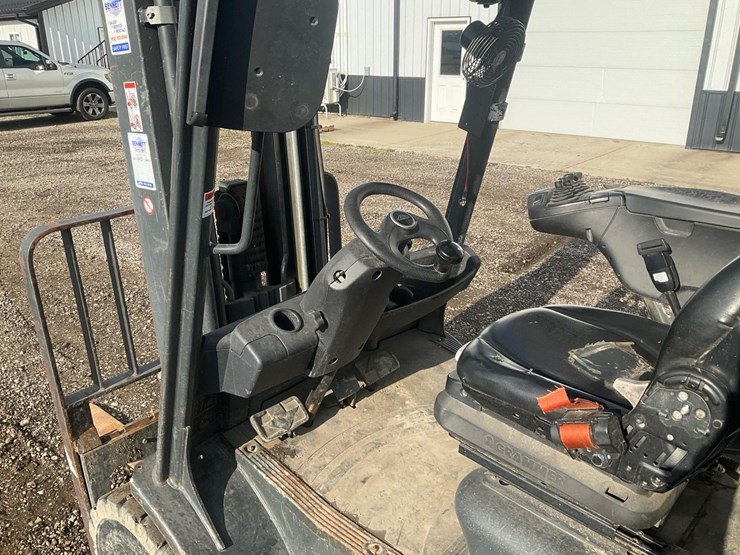 #1351-•-2015-linde-h35-evo-forklift-image-20