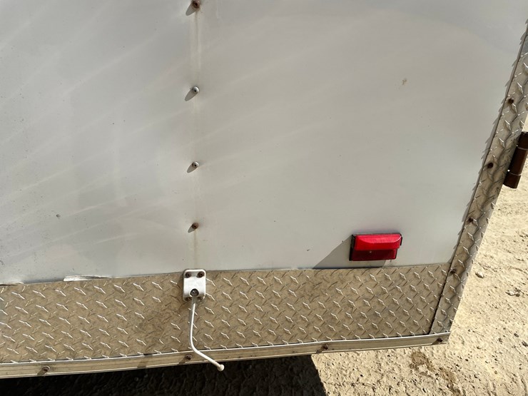 #412-•-2012-middlebury-16'-enclosed-trailer-(has-wi-title)-image-22