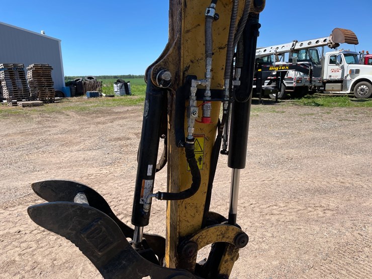 caterpillar-303.5e2-cr-image-48