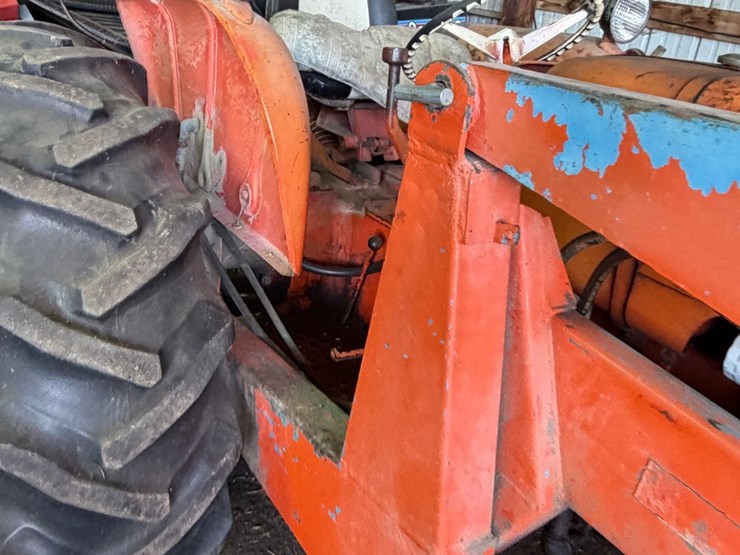 d-17-allis-chalmers-with-loader,-7,654-hrs-image-8
