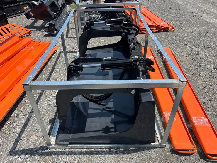 #84-•-72”-skid-steer-grapple-bucket-image-2