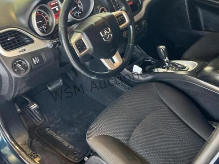 2015-dodge-journey-image-22