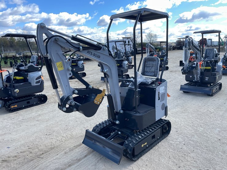 #1104-•-new-ats--d12d-mini-excavator-image-1