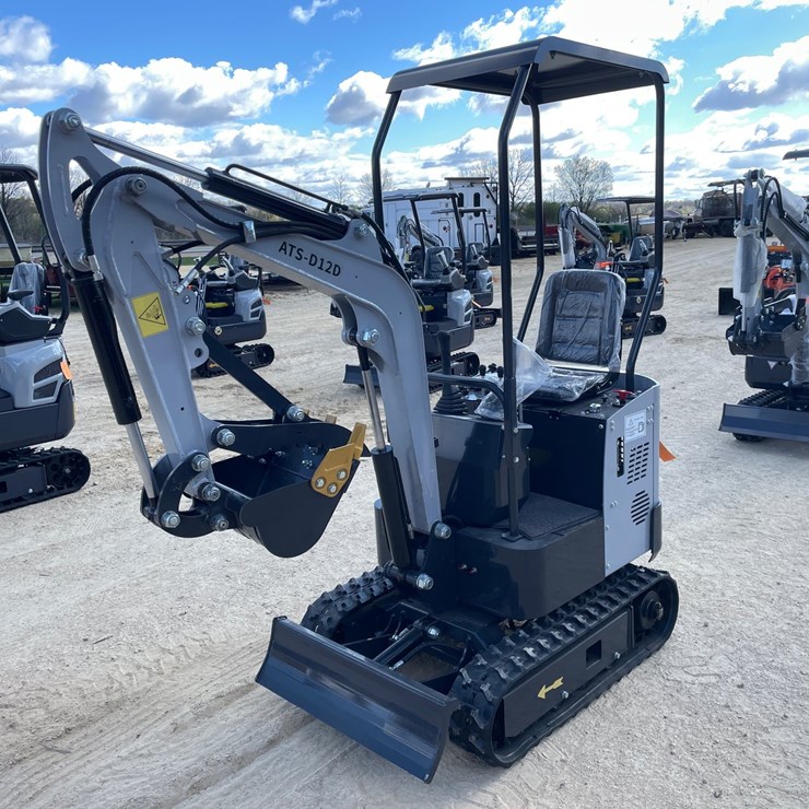 #1104 • New ATS -D12D Mini Excavator