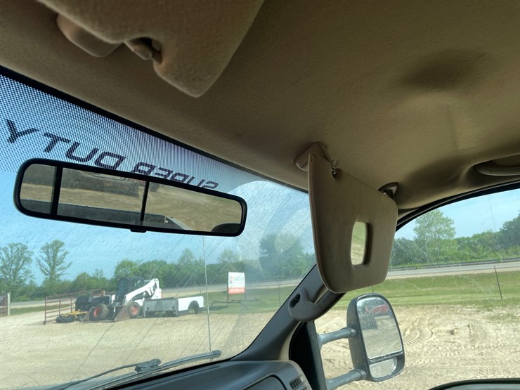 2004-ford-f350-image-64