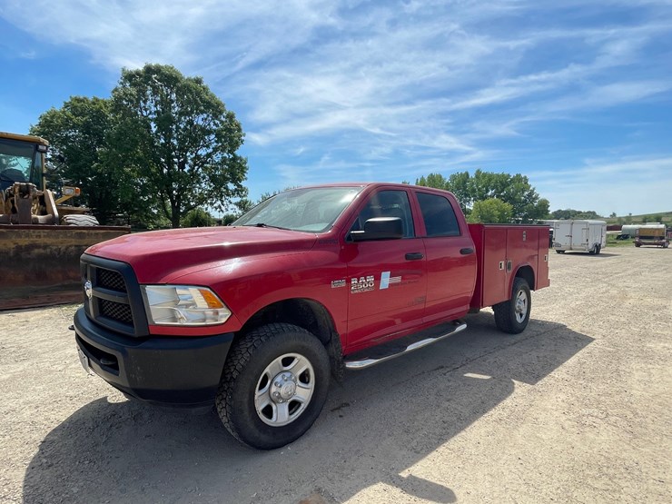 2015-dodge-ram-2500-image-1